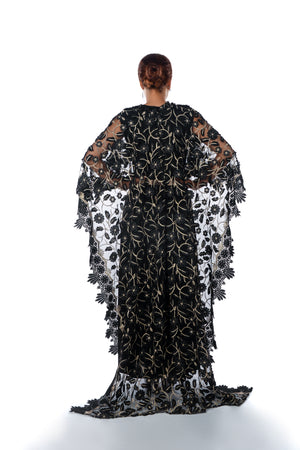 Black Dantel Cape With Belt