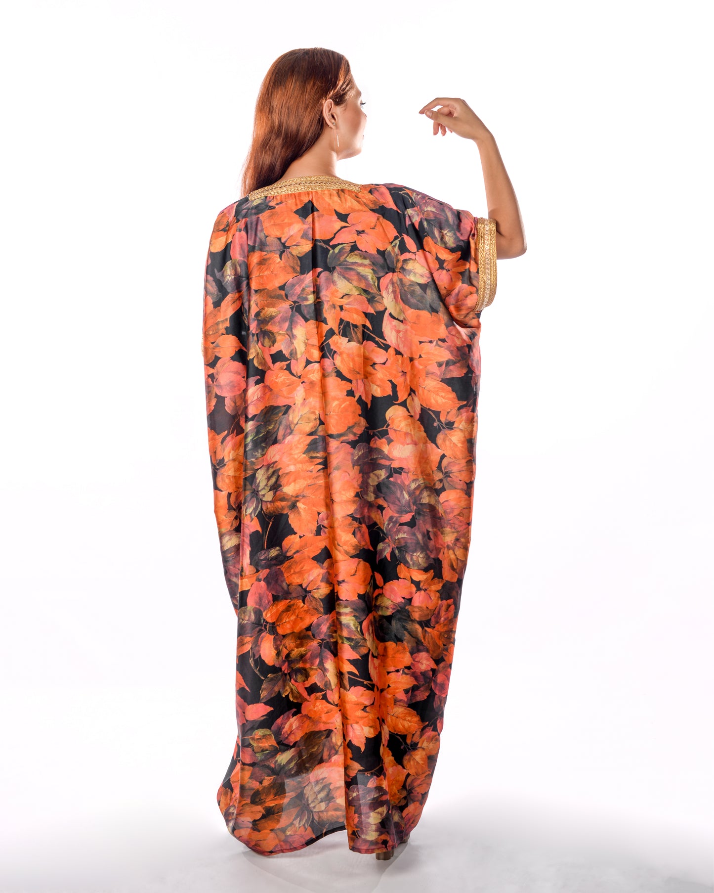 Leaves print bisht abaya