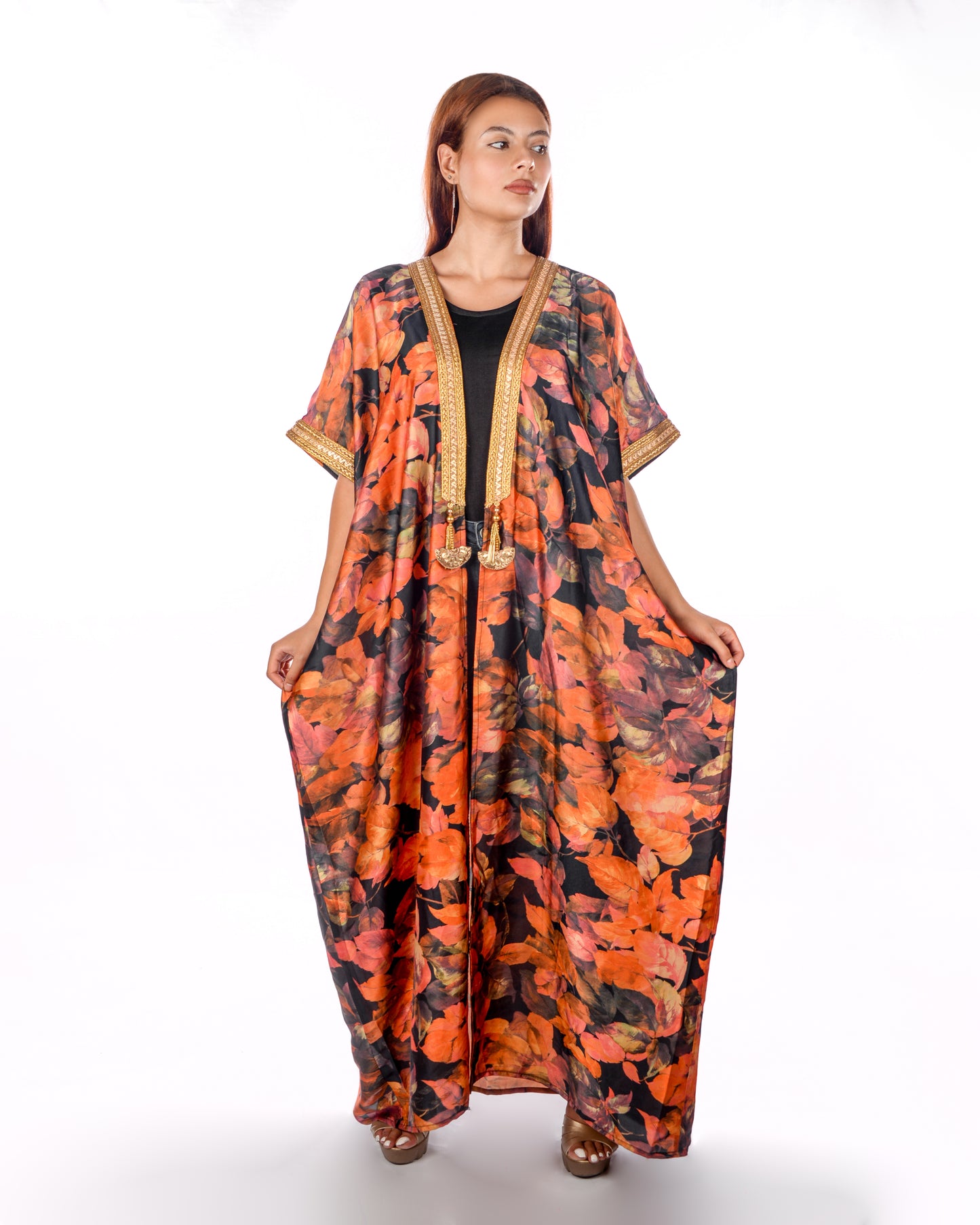 Leaves print bisht abaya