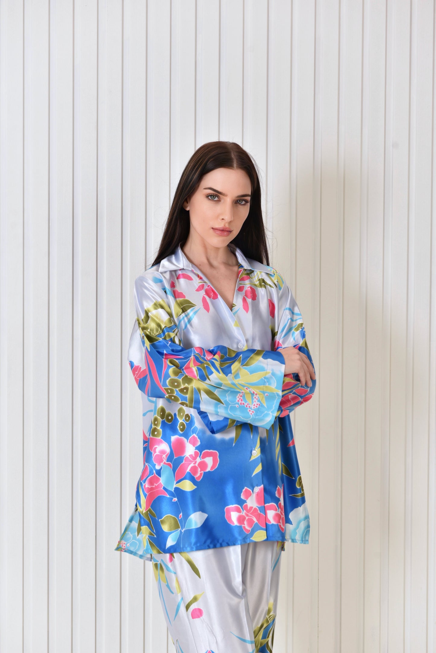 Crepe satin travel set