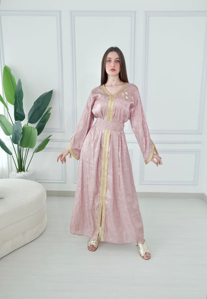 Pink embroiderd kaftan with handmade embroiderd ston