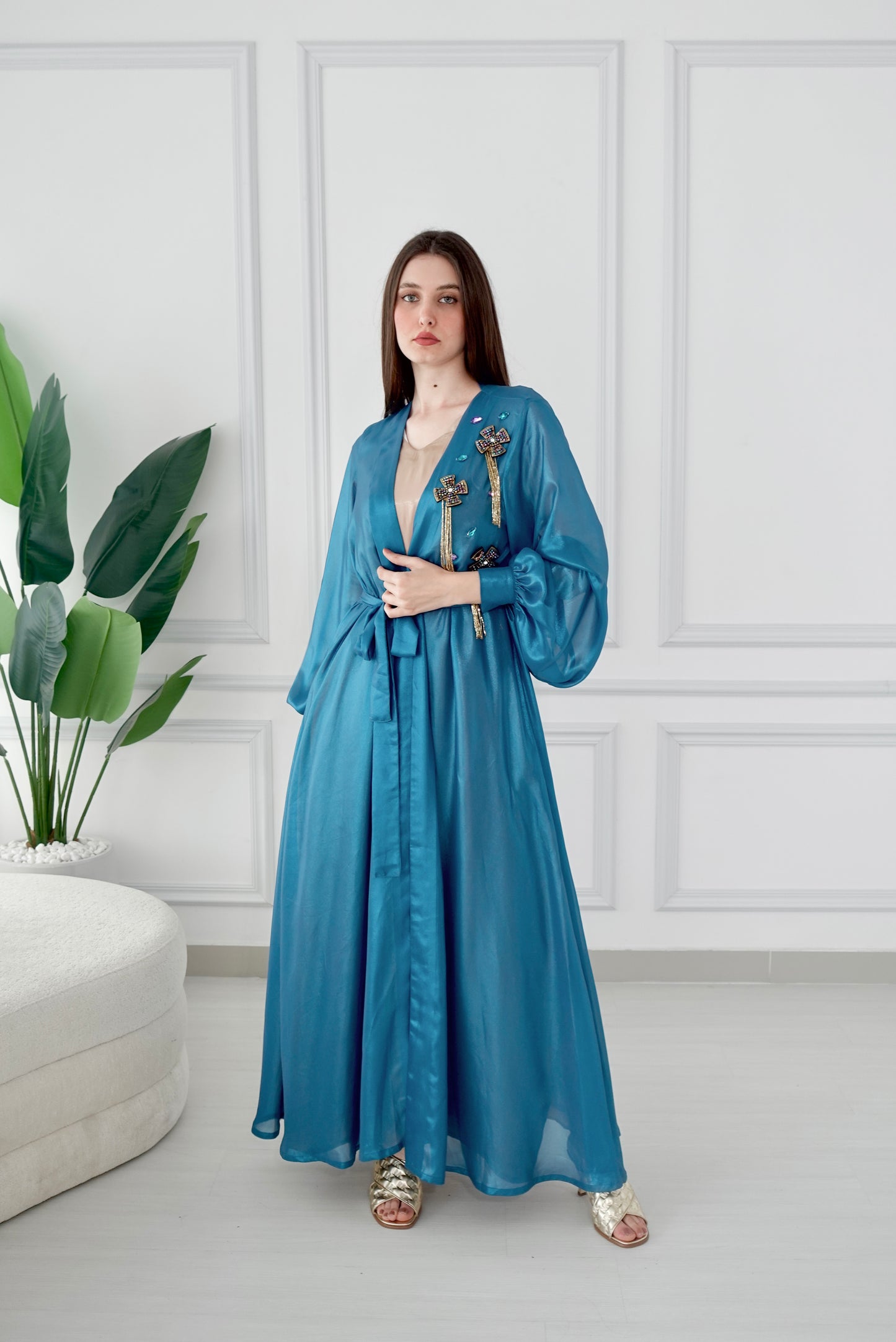 Shiny blue embroidered kaftan with belt