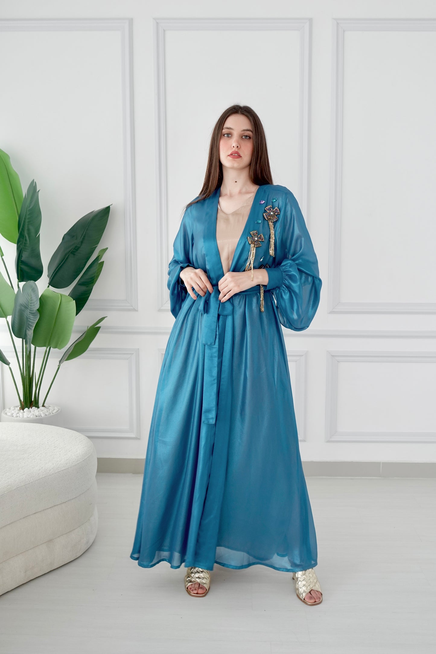 Shiny blue embroidered kaftan with belt