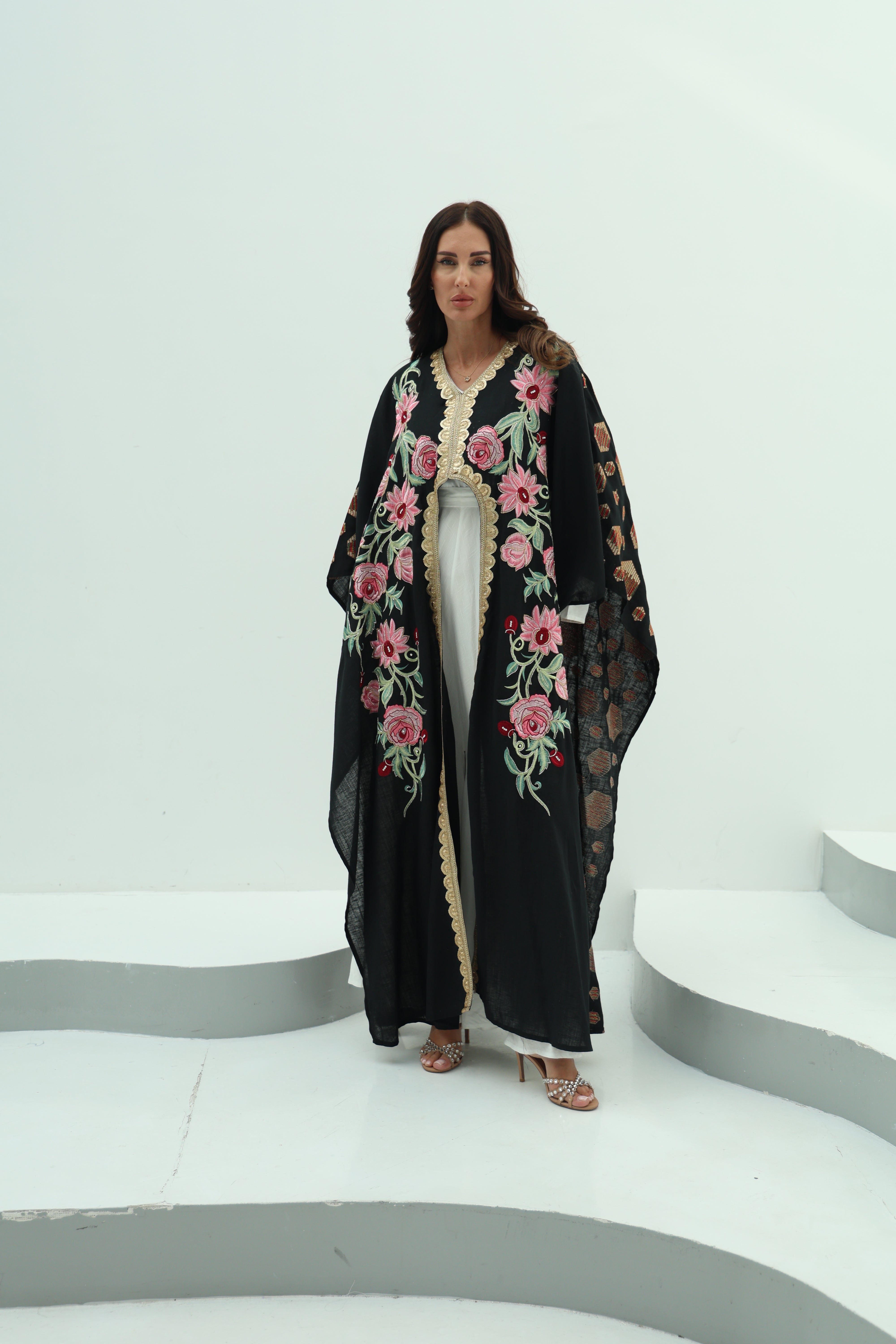 عباية كتان سوداء