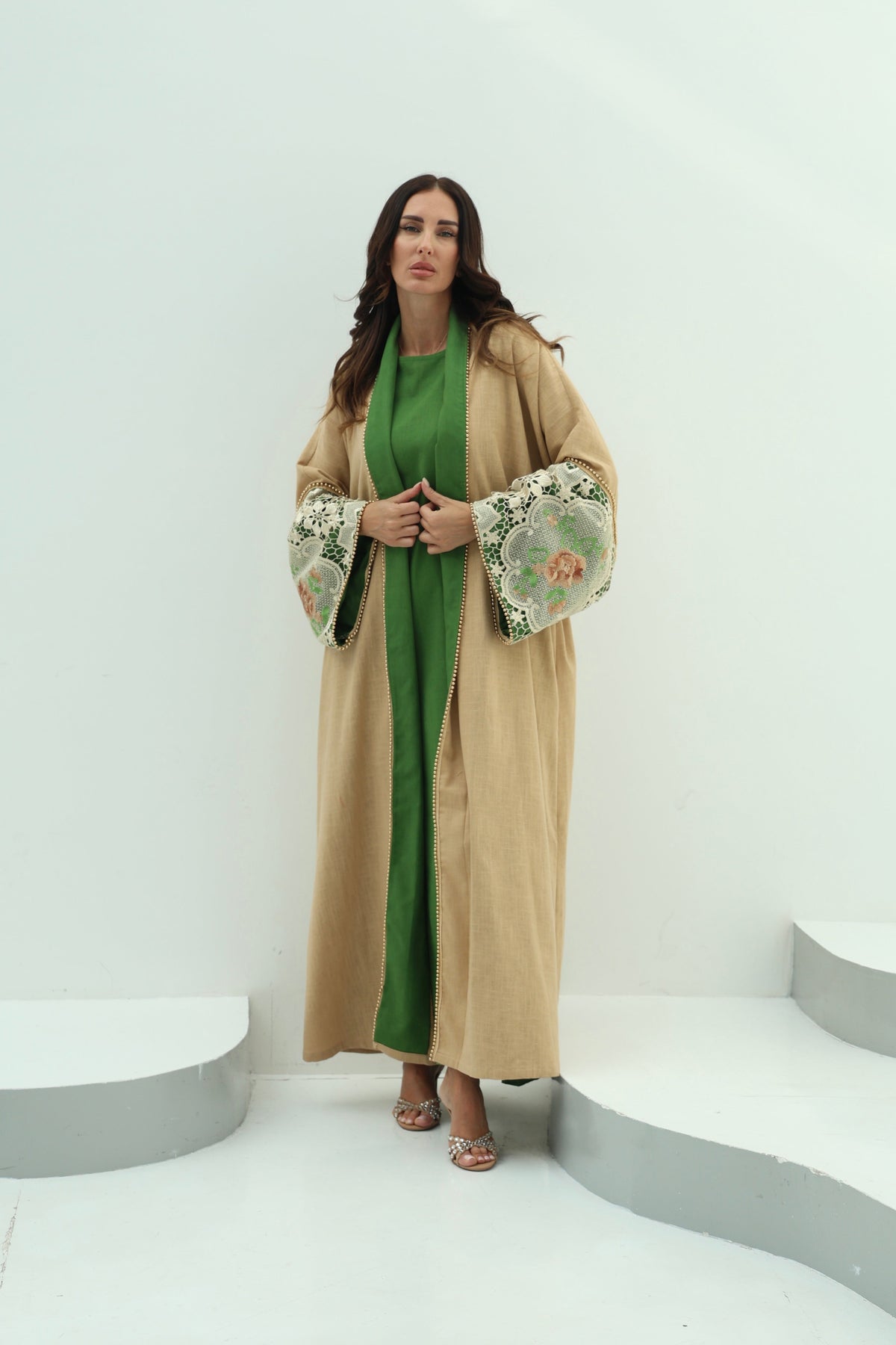 Linen green abaya – biege
