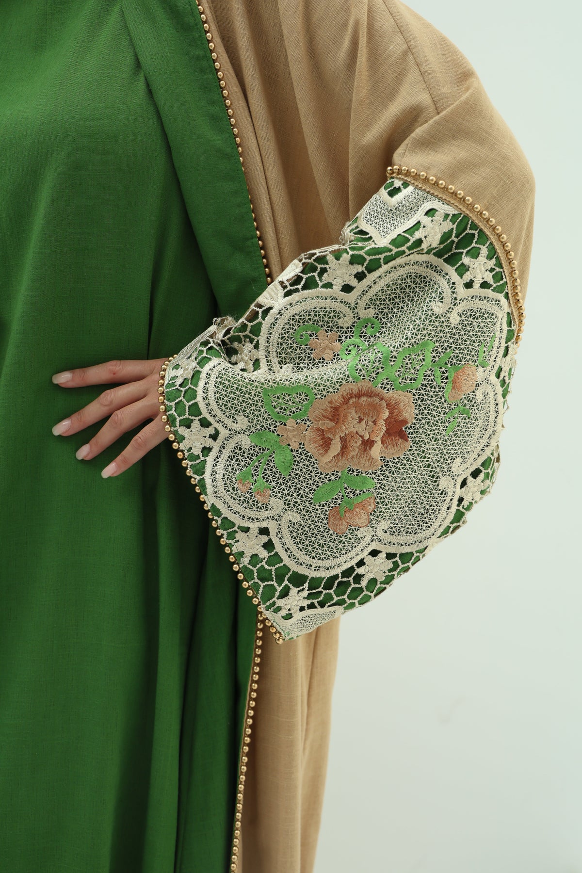 Linen green abaya – biege