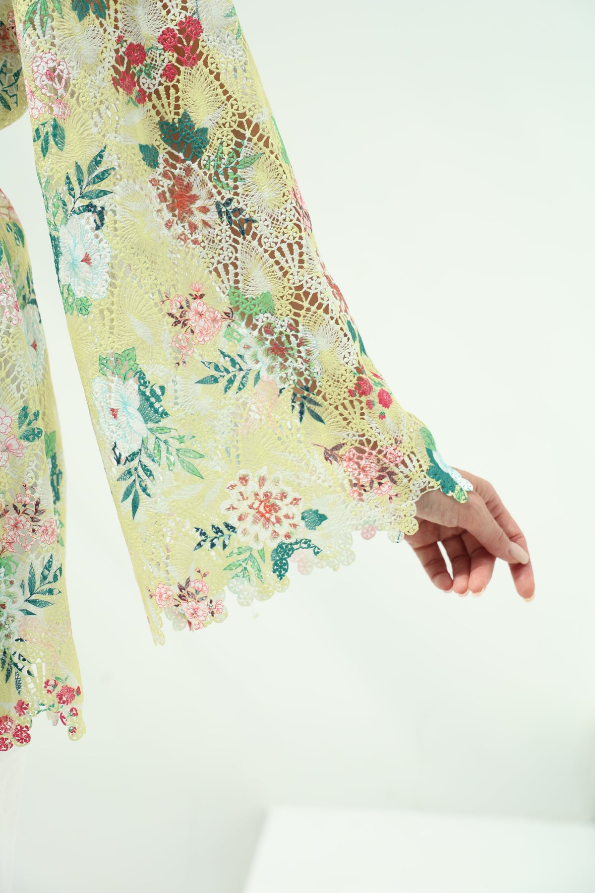 Cotton knit floral shirt set – yellow, white linenpants