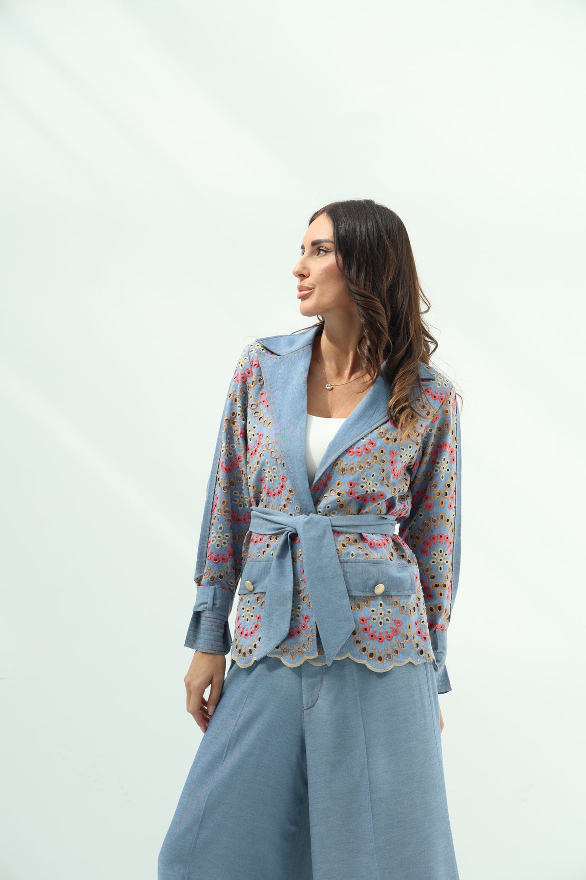 Blue set – light design jeans embroidered blazer