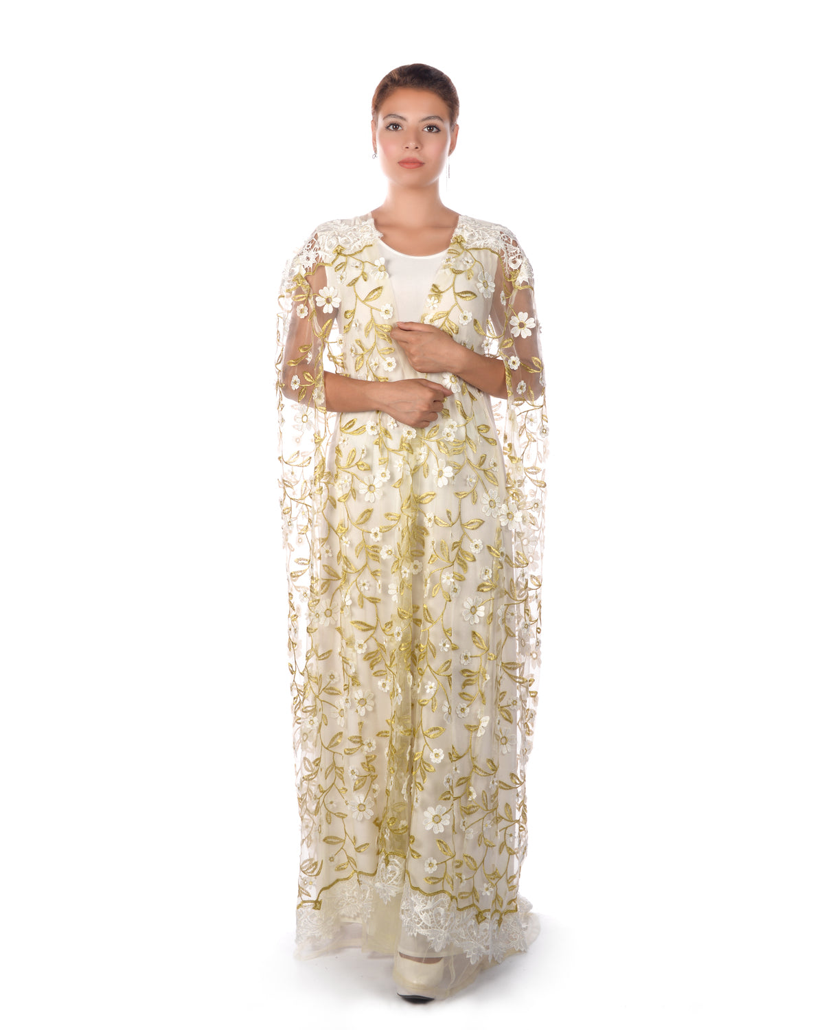 Off white golden 3d dantel bisht